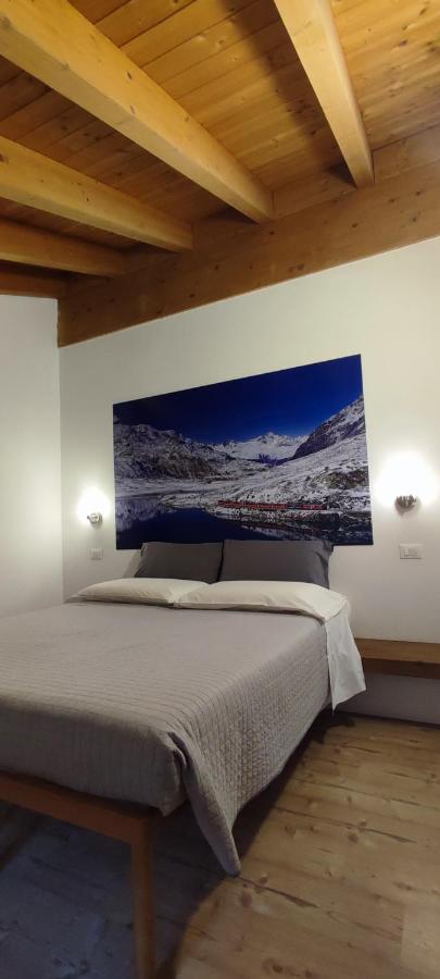 Le Stanze Del Trenino Rosso Bed & Breakfast Tirano Eksteriør bilde