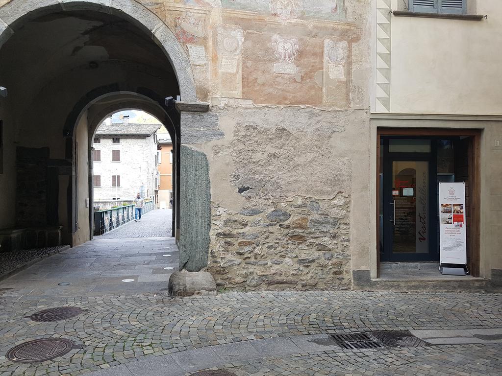 Le Stanze Del Trenino Rosso Bed & Breakfast Tirano Eksteriør bilde