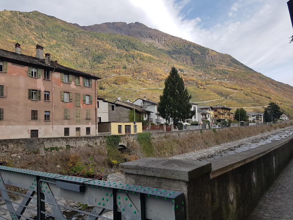 Le Stanze Del Trenino Rosso Bed & Breakfast Tirano Eksteriør bilde